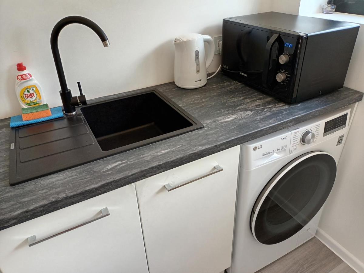 Luxury Apartment Private House And Parking Netflix Tartu Dış mekan fotoğraf